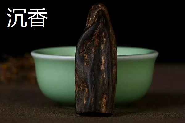 沉香与檀香的区别是什么，本质和珍贵度均不同