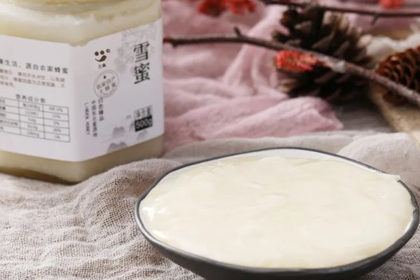 椴树雪蜜的简介，是指椴树蜜