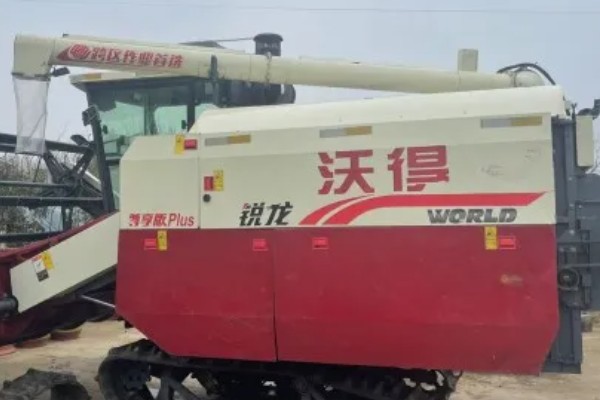 沃得锐龙收割机的特点，操纵灵活维护方便